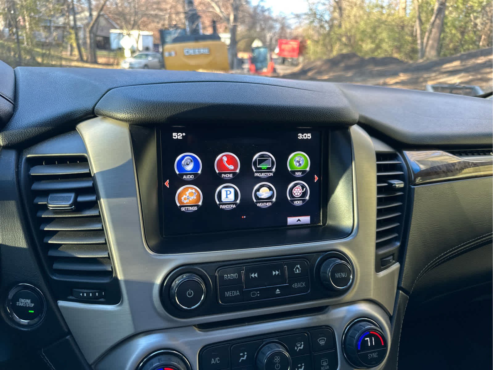 Used 2016 GMC Yukon XL Denali w/ Open Road Package image 11