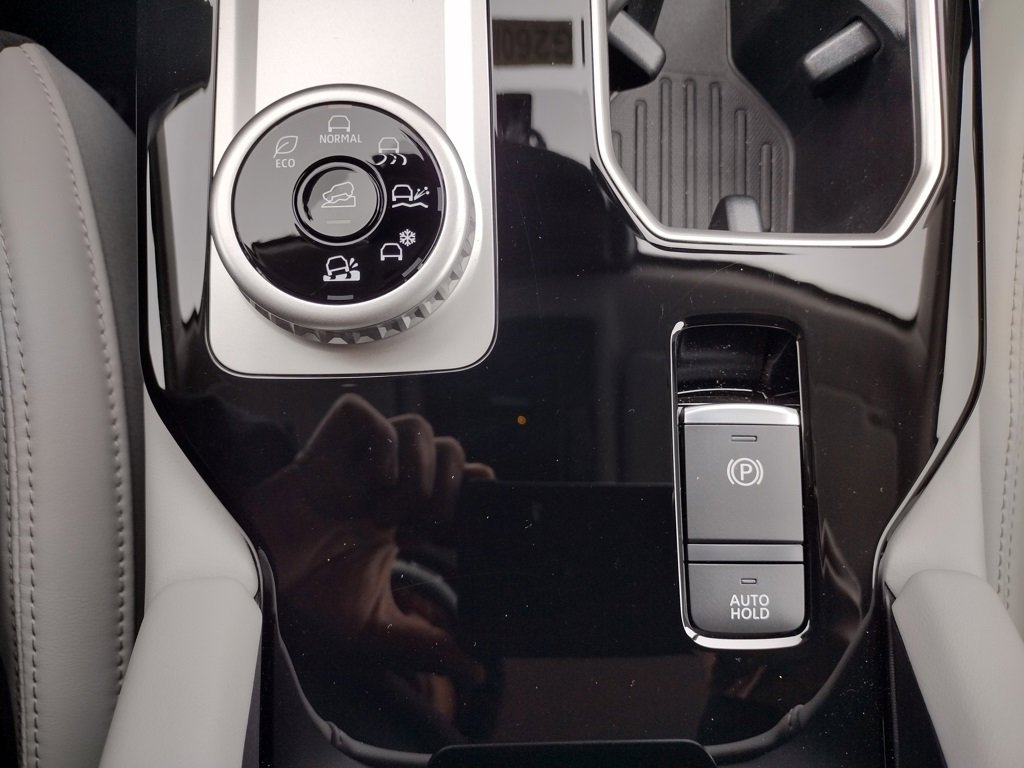 New 2026 Mitsubishi Outlander SE image 26