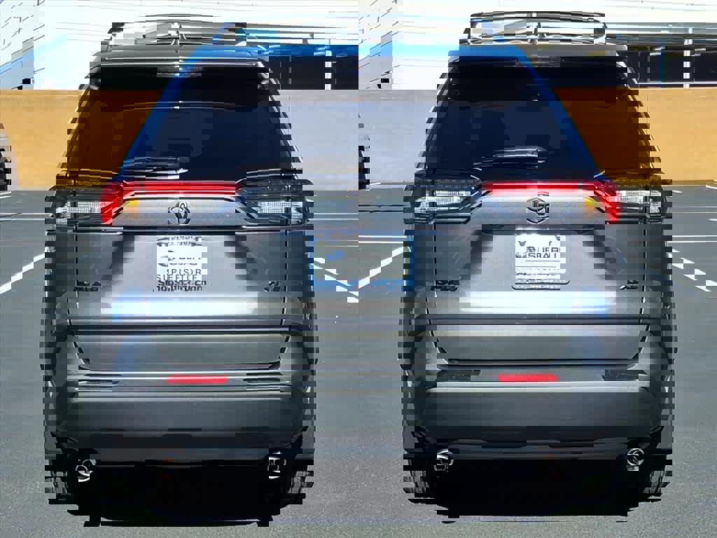 Used 2024 Toyota RAV4 XLE image 5