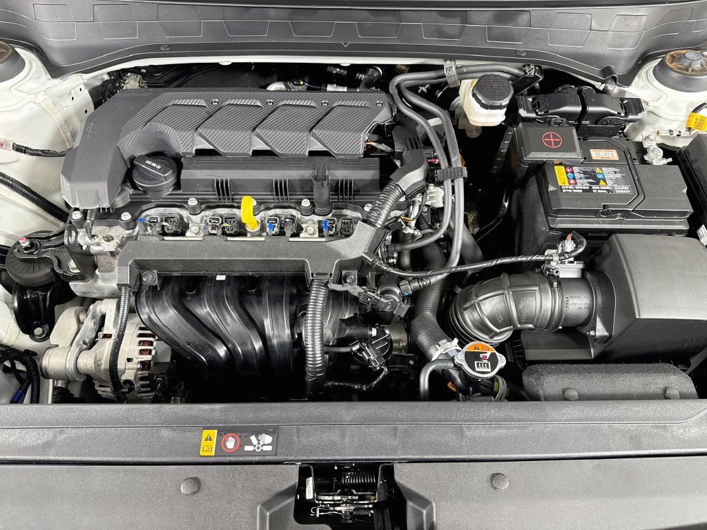 Used 2025 Hyundai Venue SEL FWD image 32
