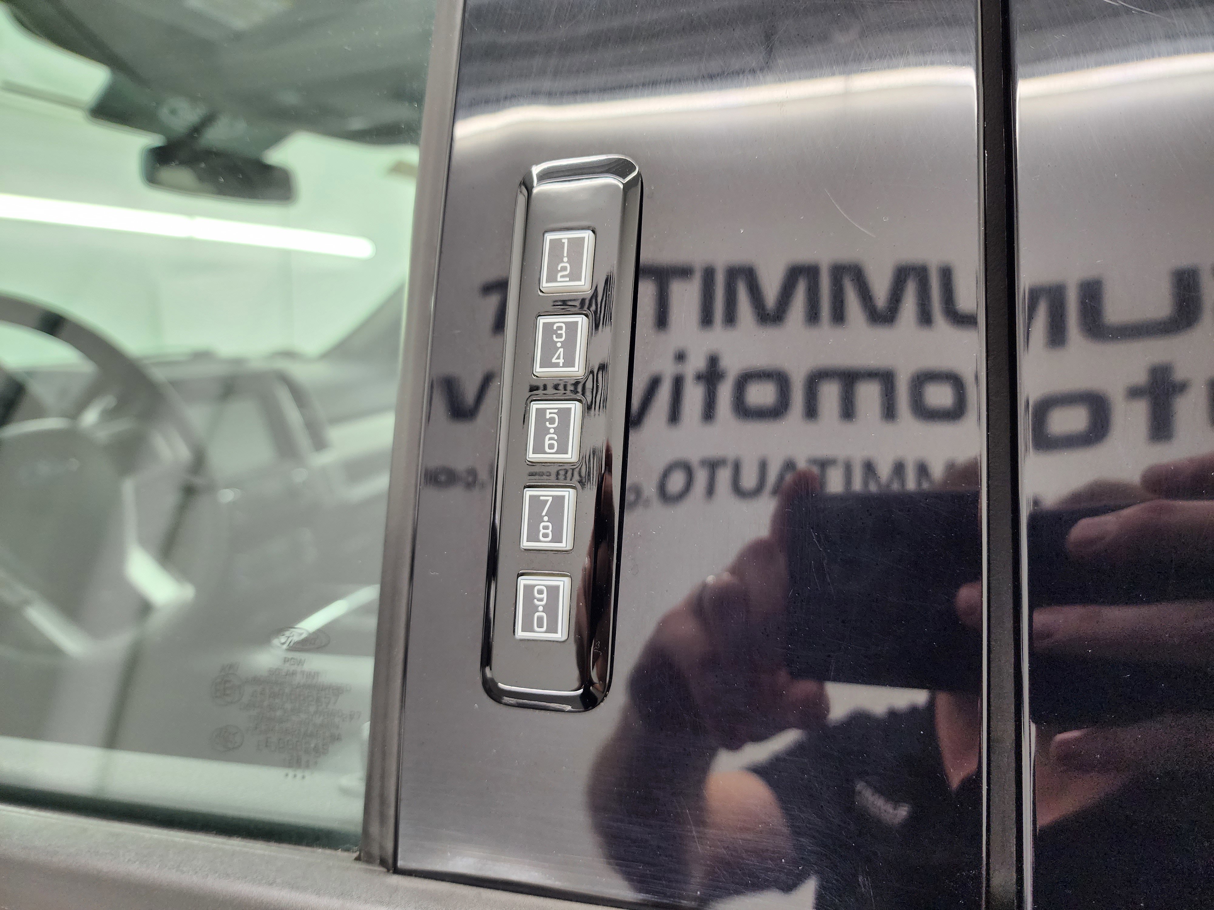 Used 2019 Ford F350 Lariat w/ Chrome Package image 36