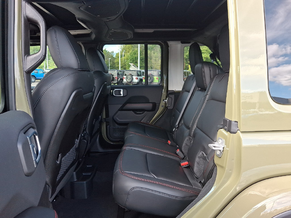 New 2027 Jeep Wrangler Unlimited Rubicon AWD/4WD image 7