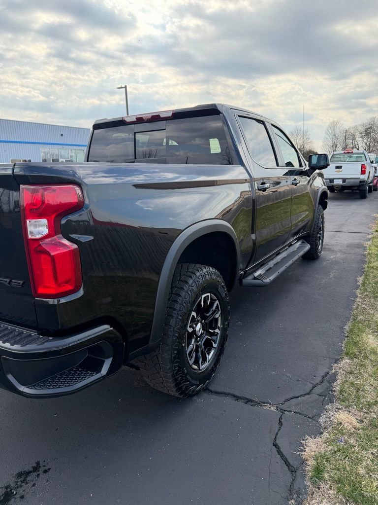 New 2026 Chevrolet Silverado 1500 ZR2 image 5