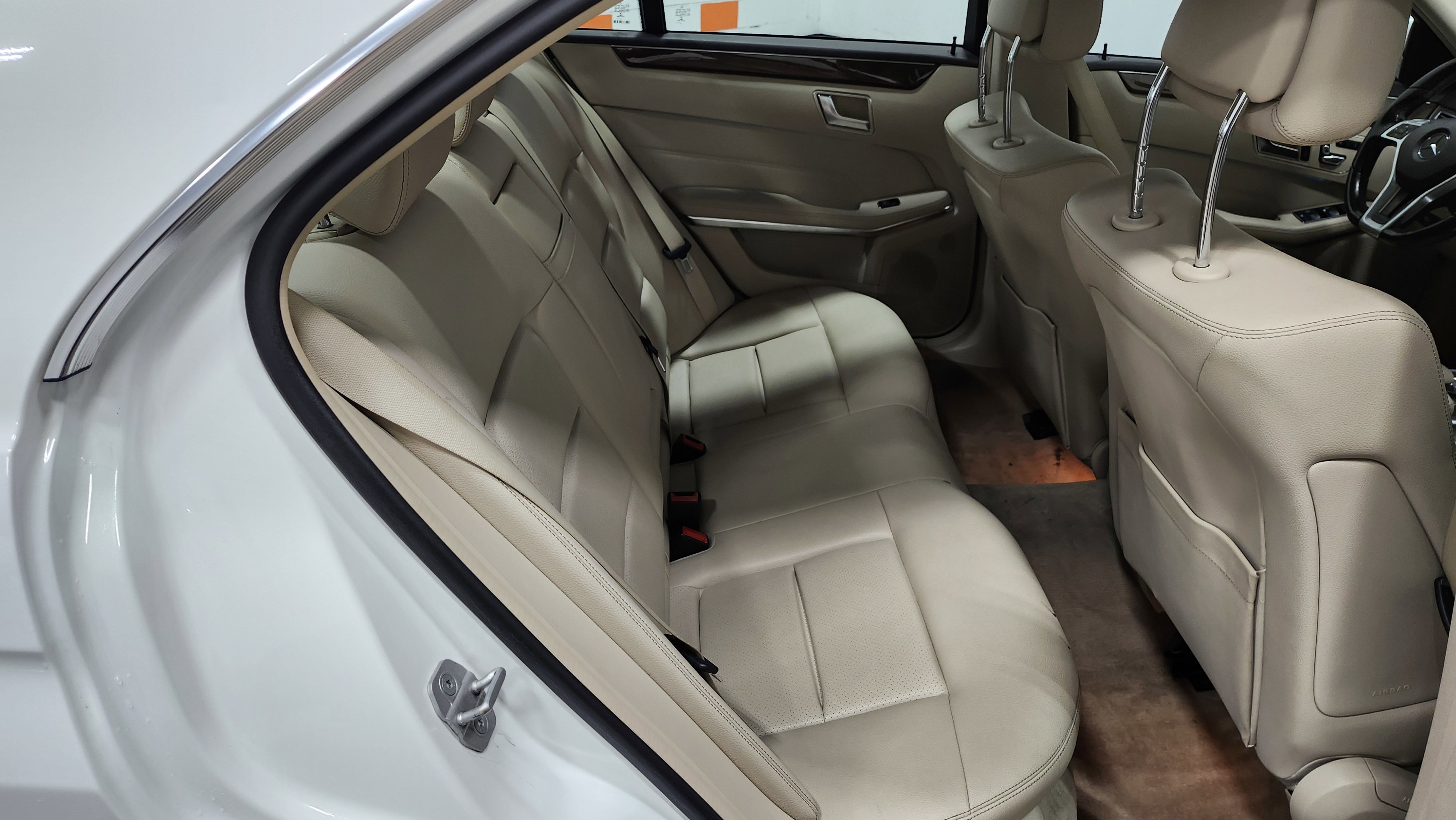 Used 2015 Mercedes-Benz E 350 4MATIC Sedan image 20