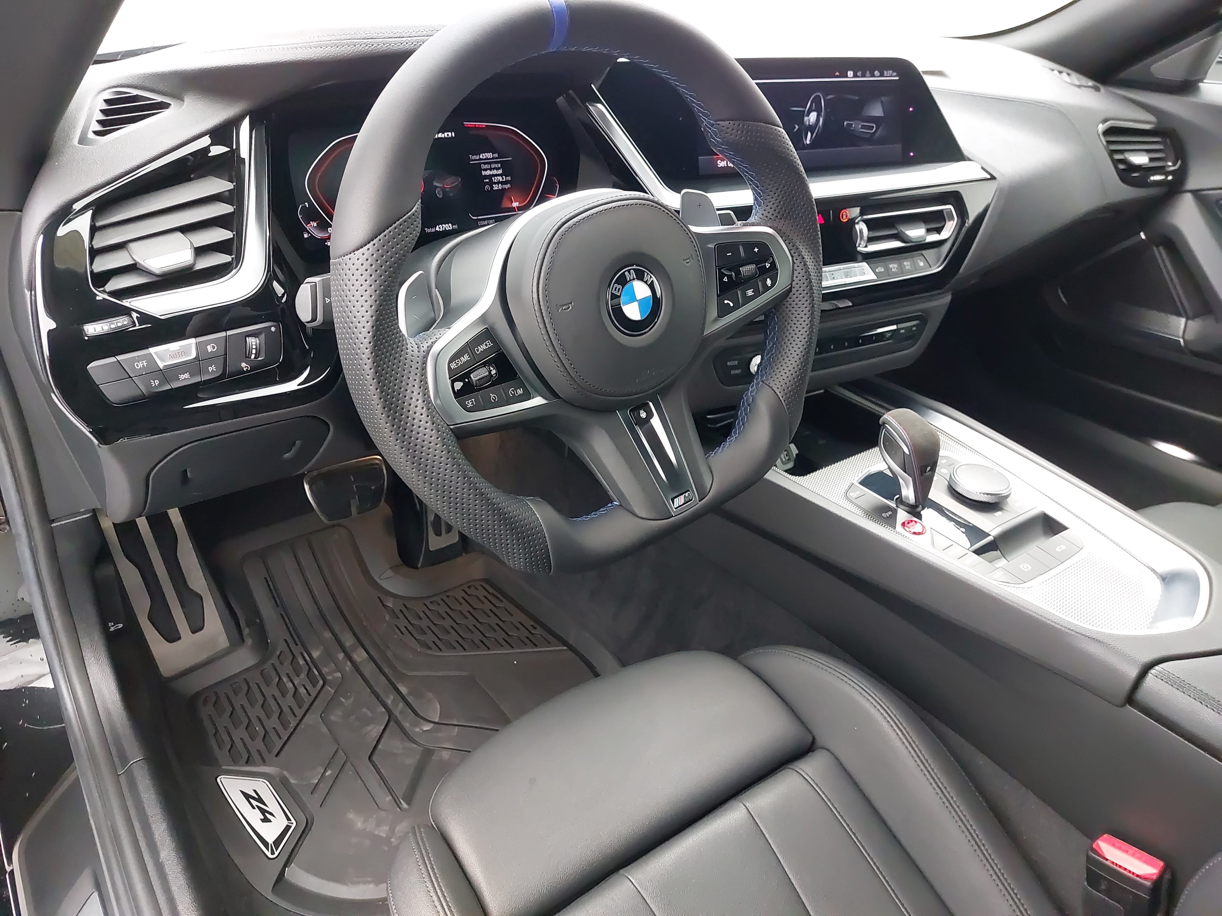 Used 2020 BMW Z4 M40i RWD image 14