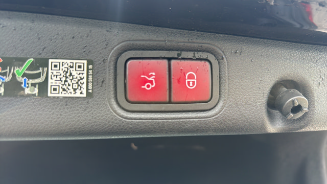 Used 2023 Mercedes-Benz E 350 Sedan image 10