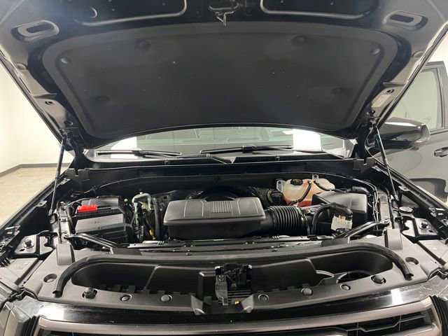 Used 2025 GMC Yukon AT4 Ultimate w/ LPO, Floor Liner Package image 64