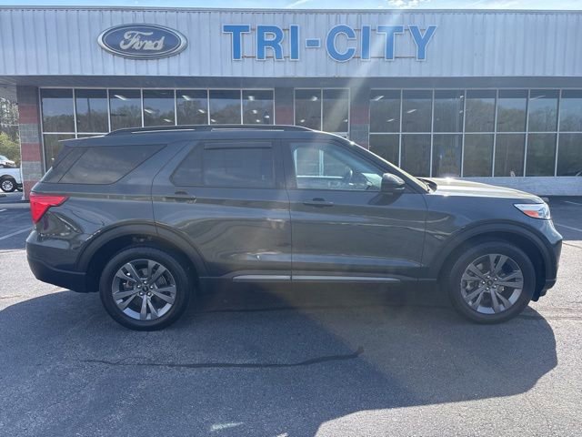 Used 2023 Ford Explorer XLT w/ Equipment Group 202A image 1