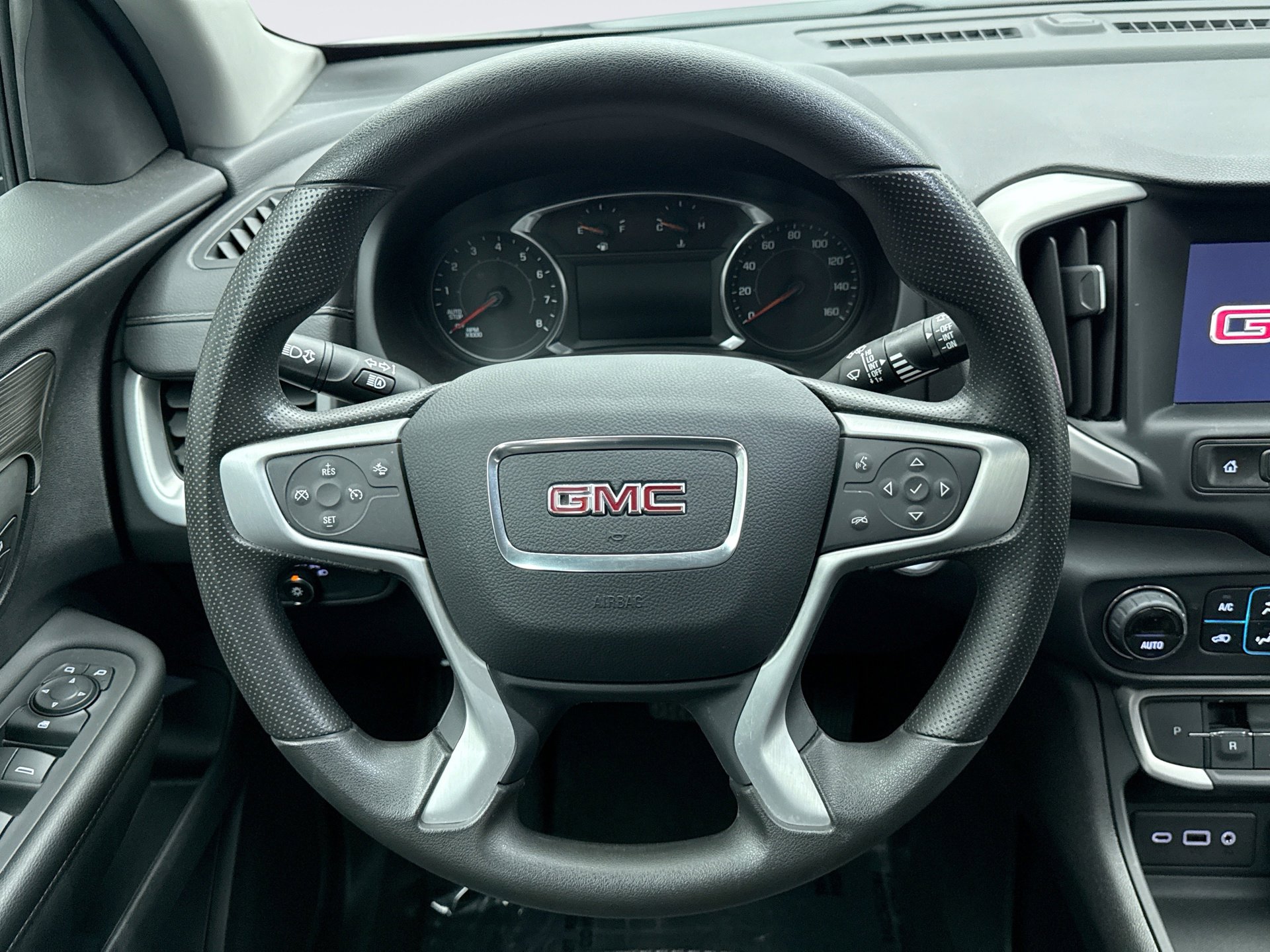 Used 2023 GMC Terrain SLE w/ Driver Convenience Package AWD/4WD image 12