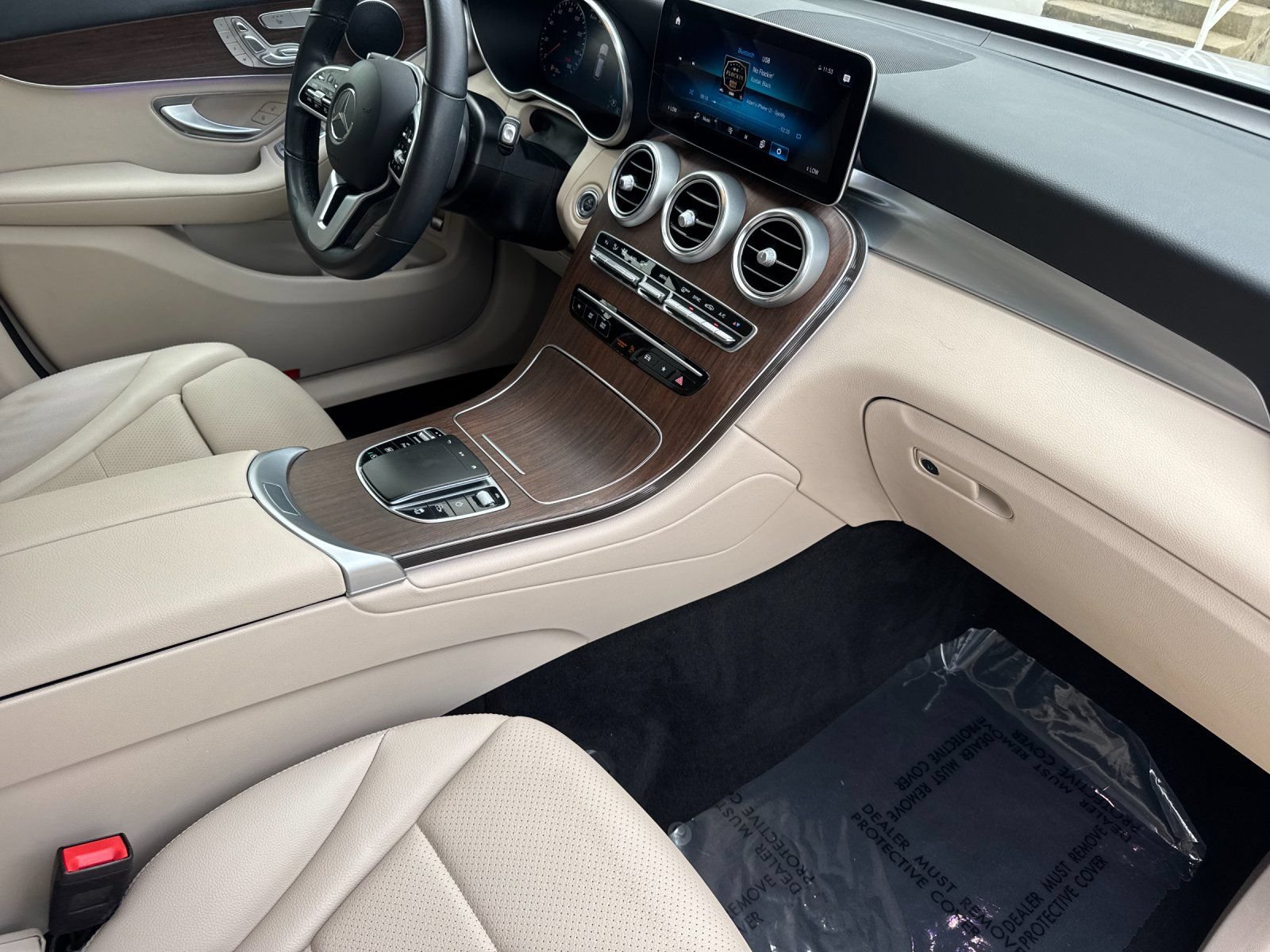 Certified 2022 Mercedes-Benz GLC 300 4MATIC image 16