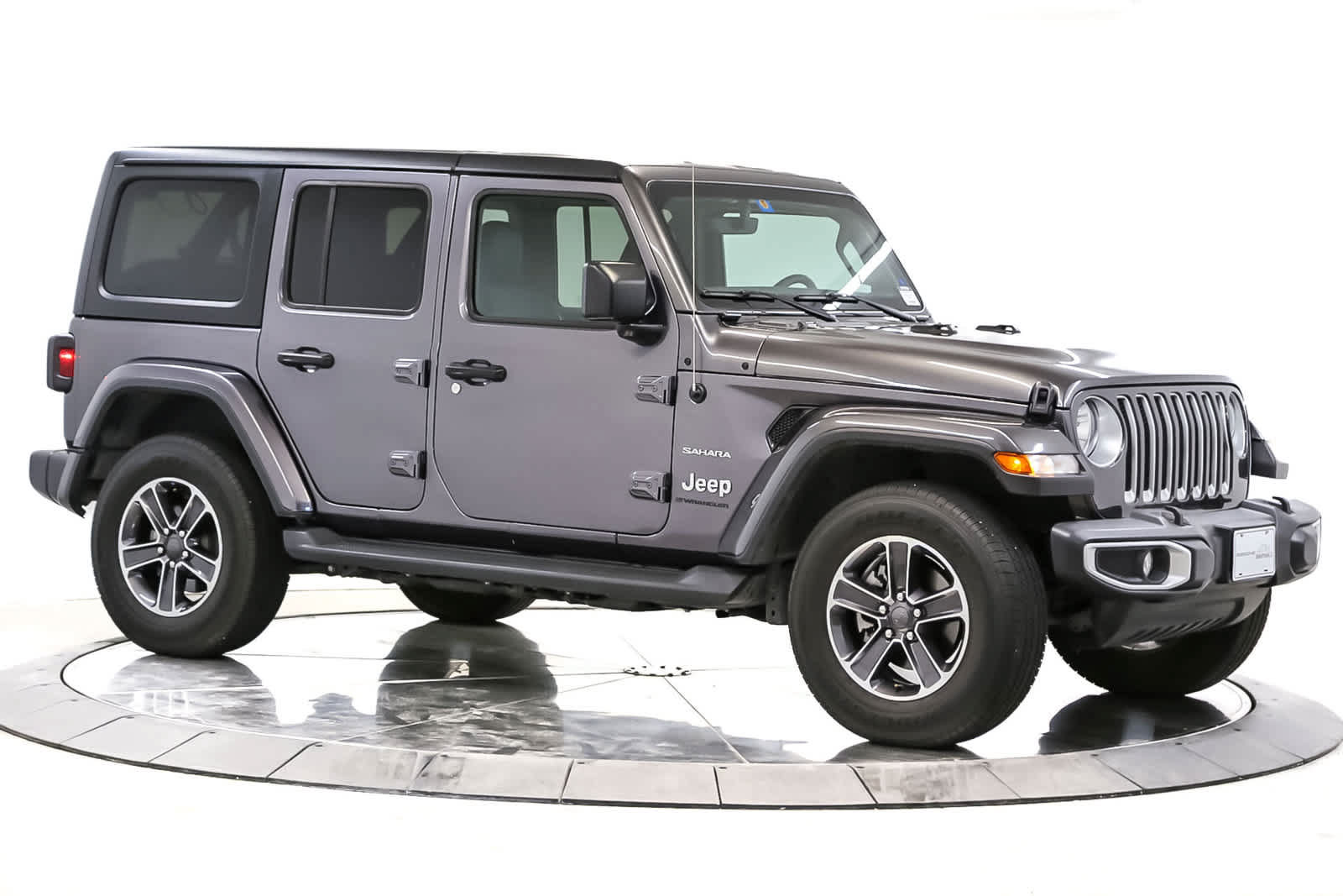 Used 2023 Jeep Wrangler Unlimited Sahara AWD/4WD image 7