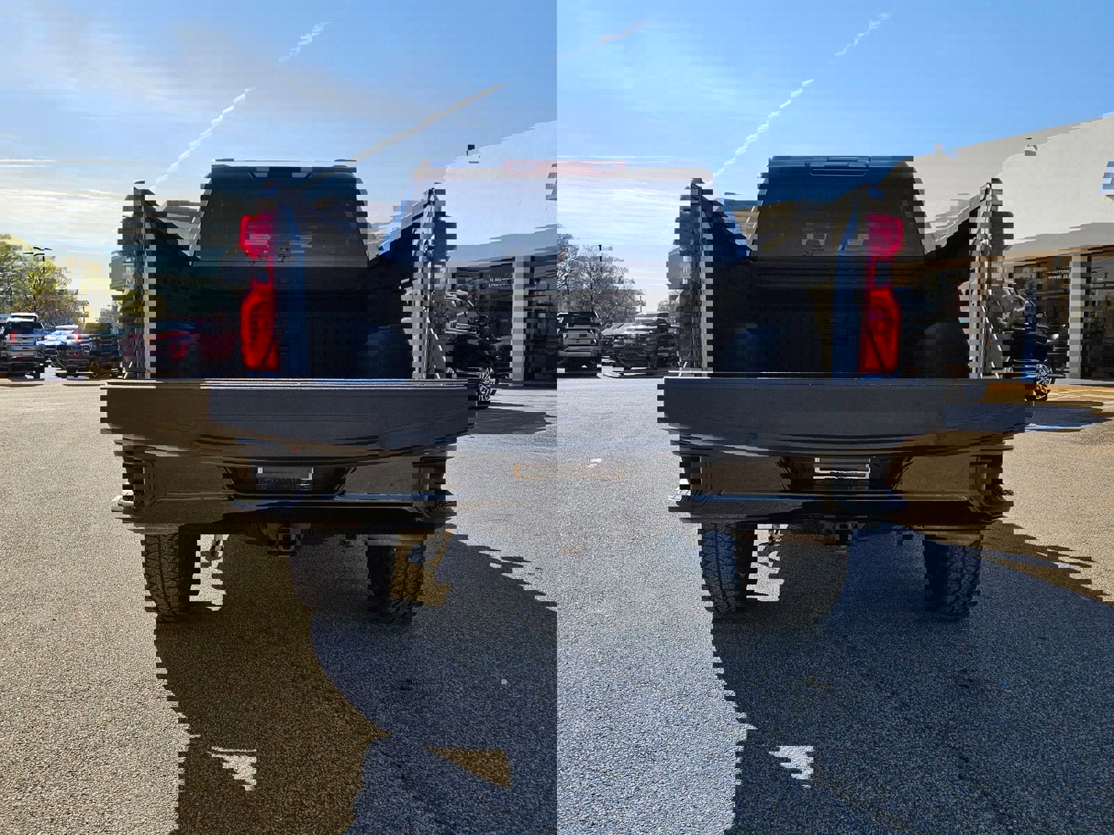 Used 2023 Chevrolet Silverado 1500 Custom Trail Boss image 38