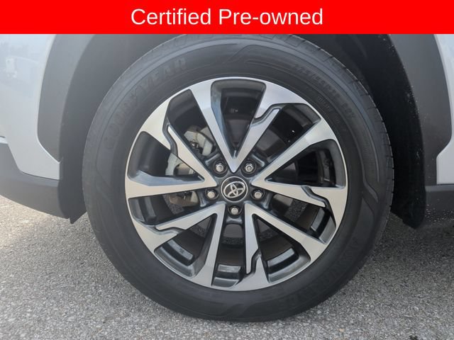 Used 2025 Toyota Corolla Cross XLE FWD image 9