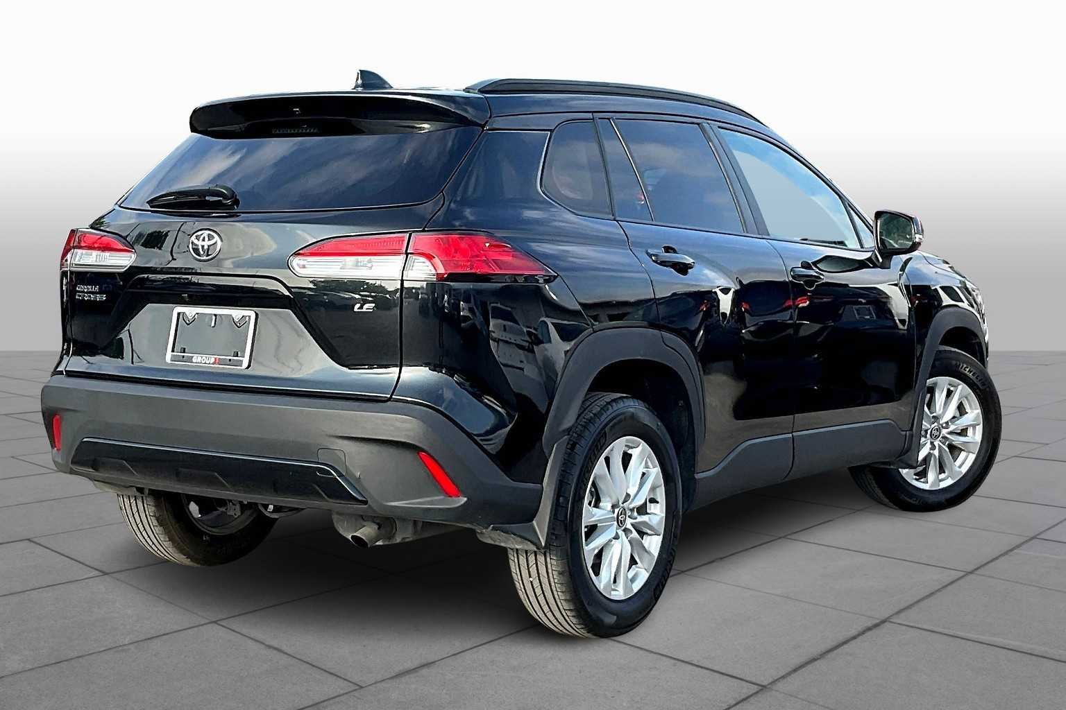 Used 2023 Toyota Corolla Cross LE FWD image 13