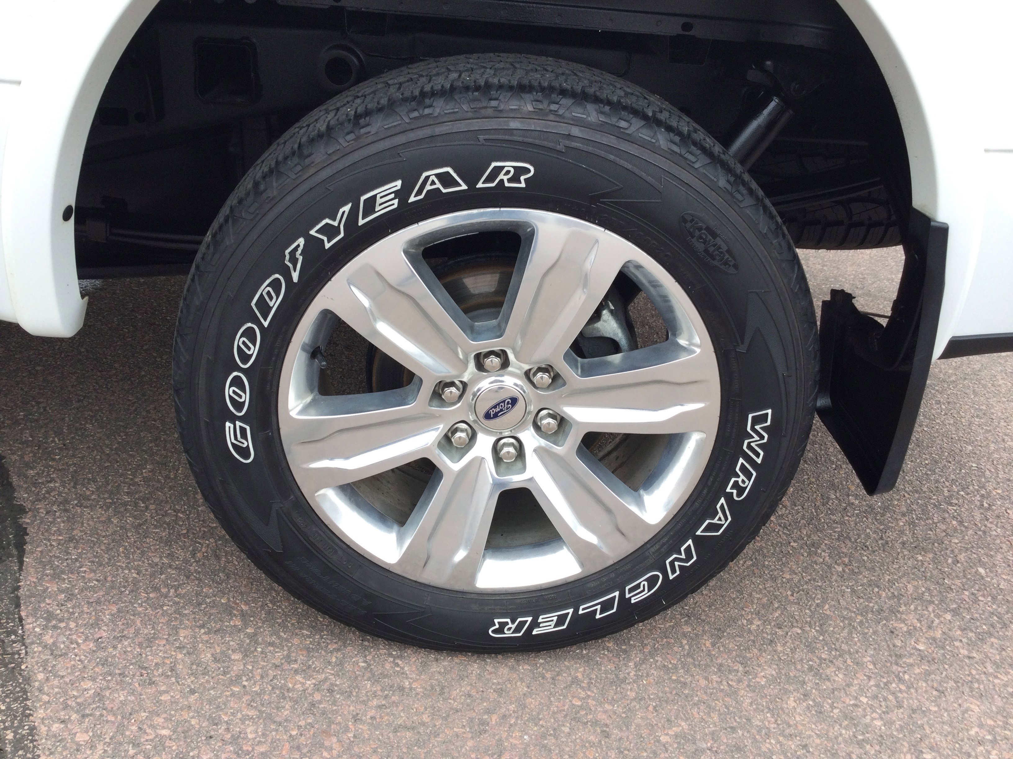 Used 2020 Ford F150 Platinum w/ Equipment Group 701A Luxury AWD/4WD image 6