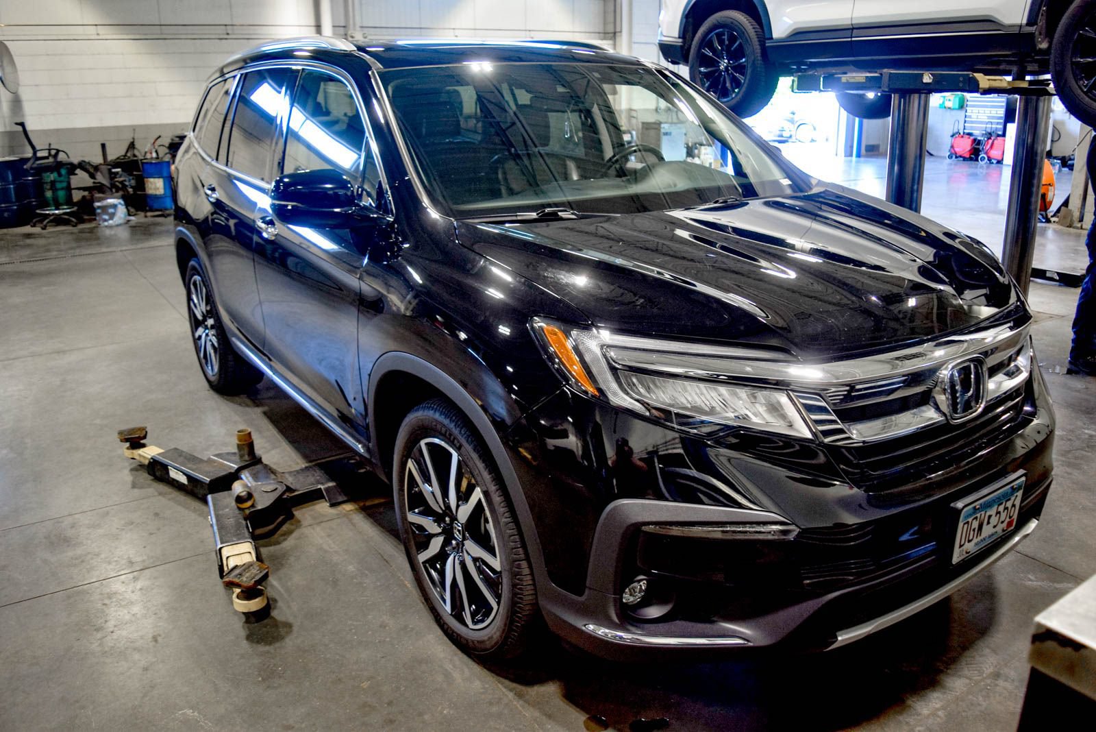 Used 2019 Honda Pilot Touring image 3