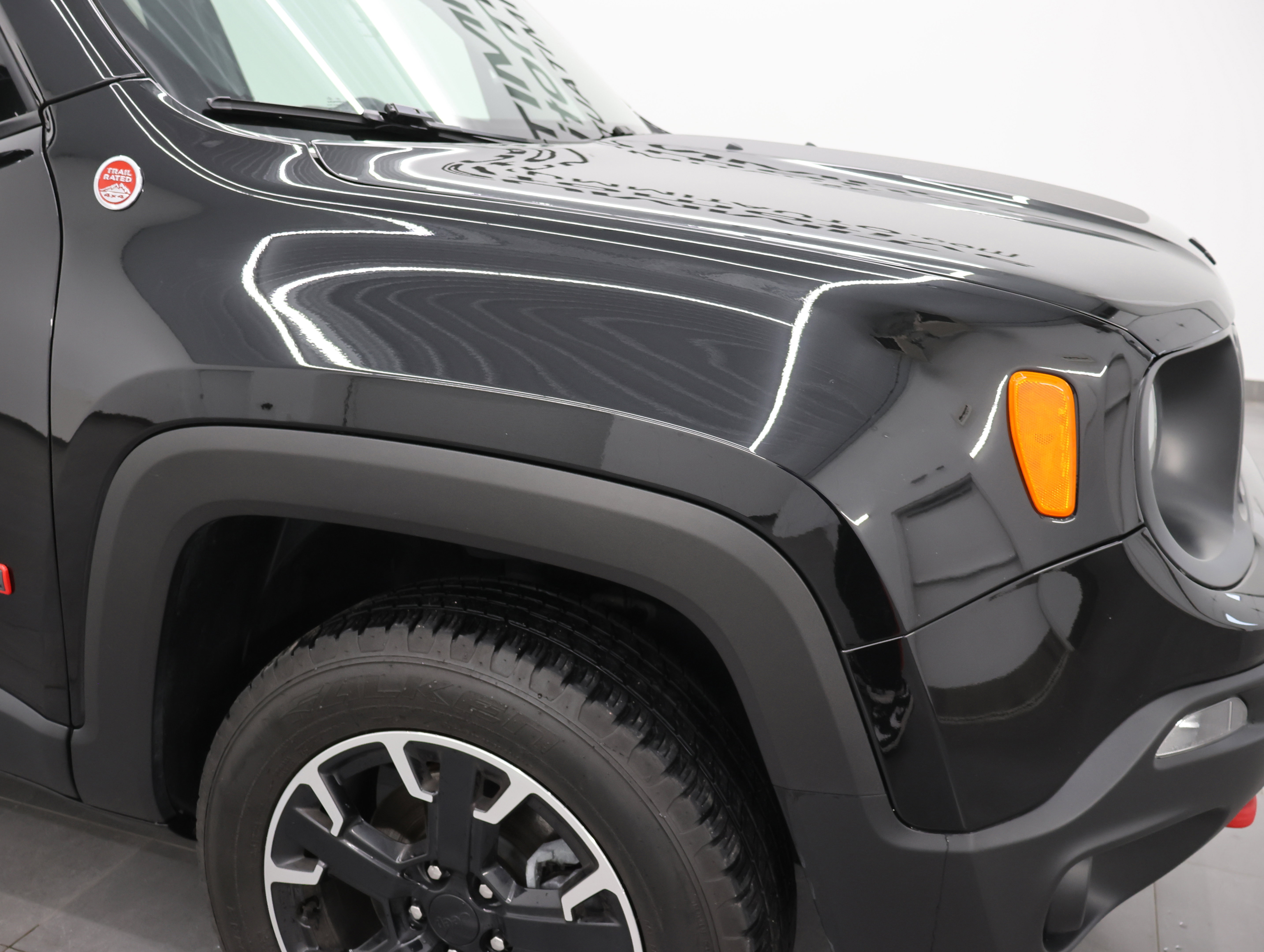 Used 2023 Jeep Renegade Trailhawk w/ Sun/Sound Group AWD/4WD image 23