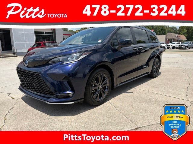 Certified 2025 Toyota Sienna XSE FWD image 1
