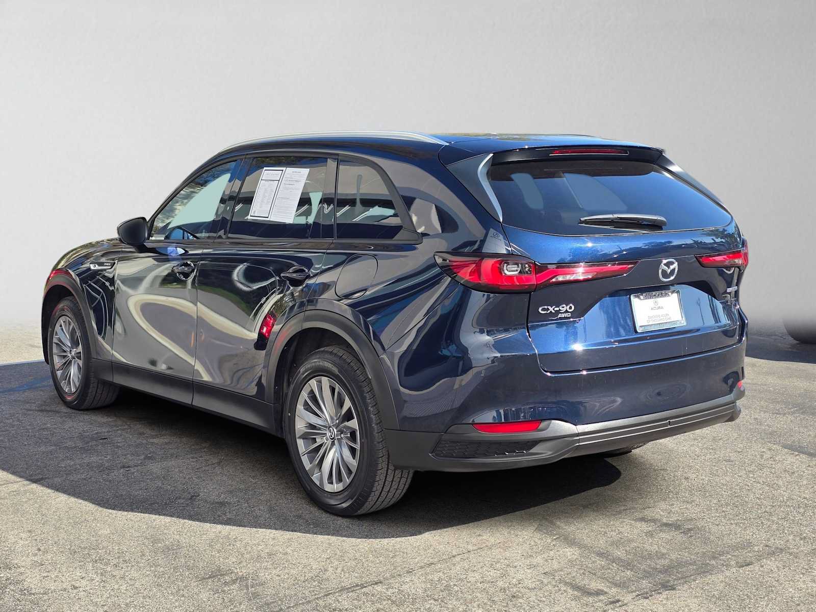 Used 2024 MAZDA CX-90 Plug-In Hybrid w/ Preferred AWD/4WD image 5