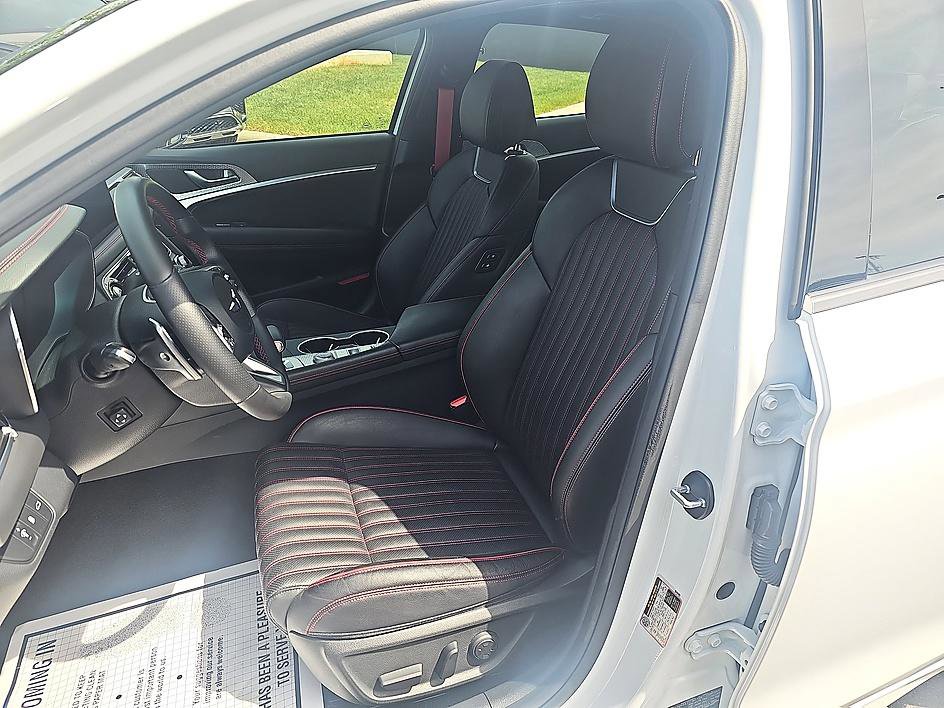 Used 2023 Genesis G70 2.0T w/ Sport Prestige Package image 16