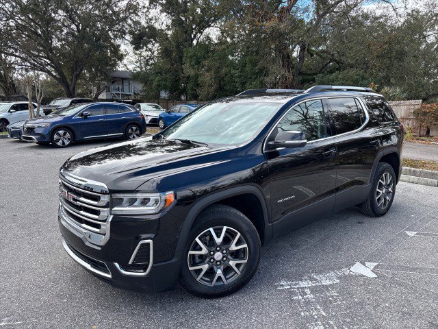 Used 2023 GMC Acadia SLE w/ Driver Convenience Package image 2