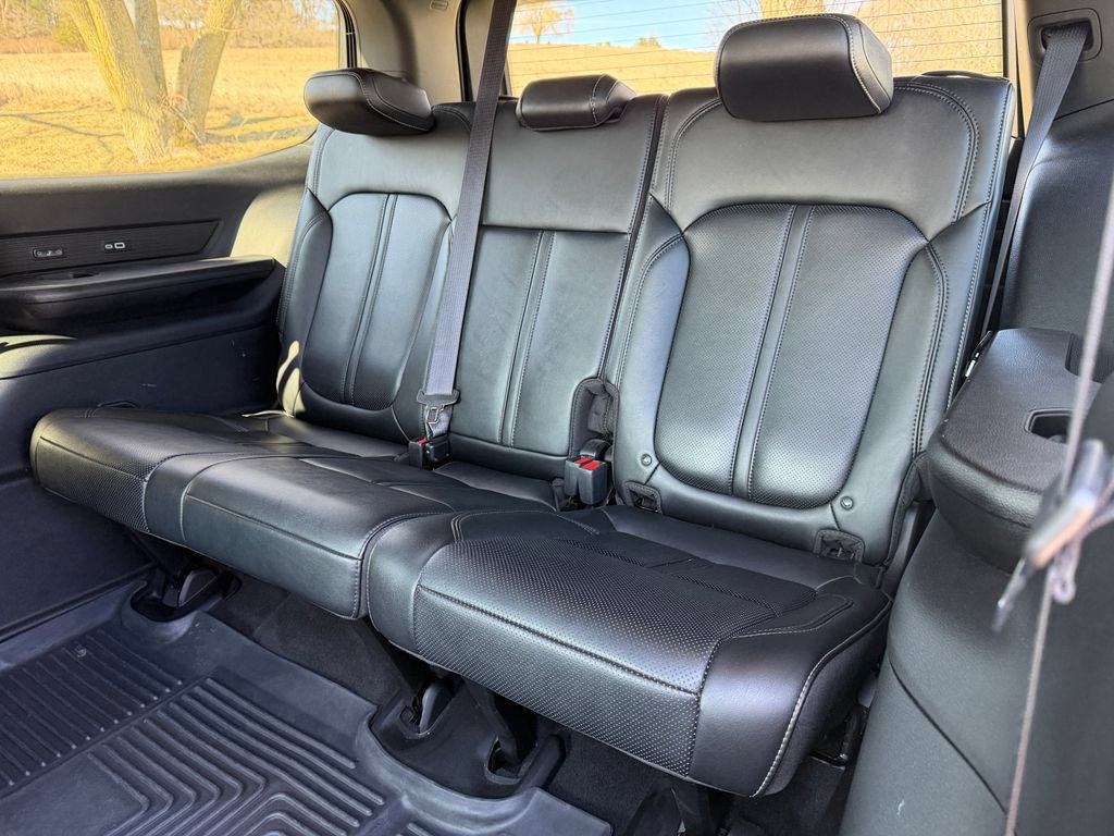 Used 2023 Jeep Wagoneer Series III w/ Premium Group I AWD/4WD image 41