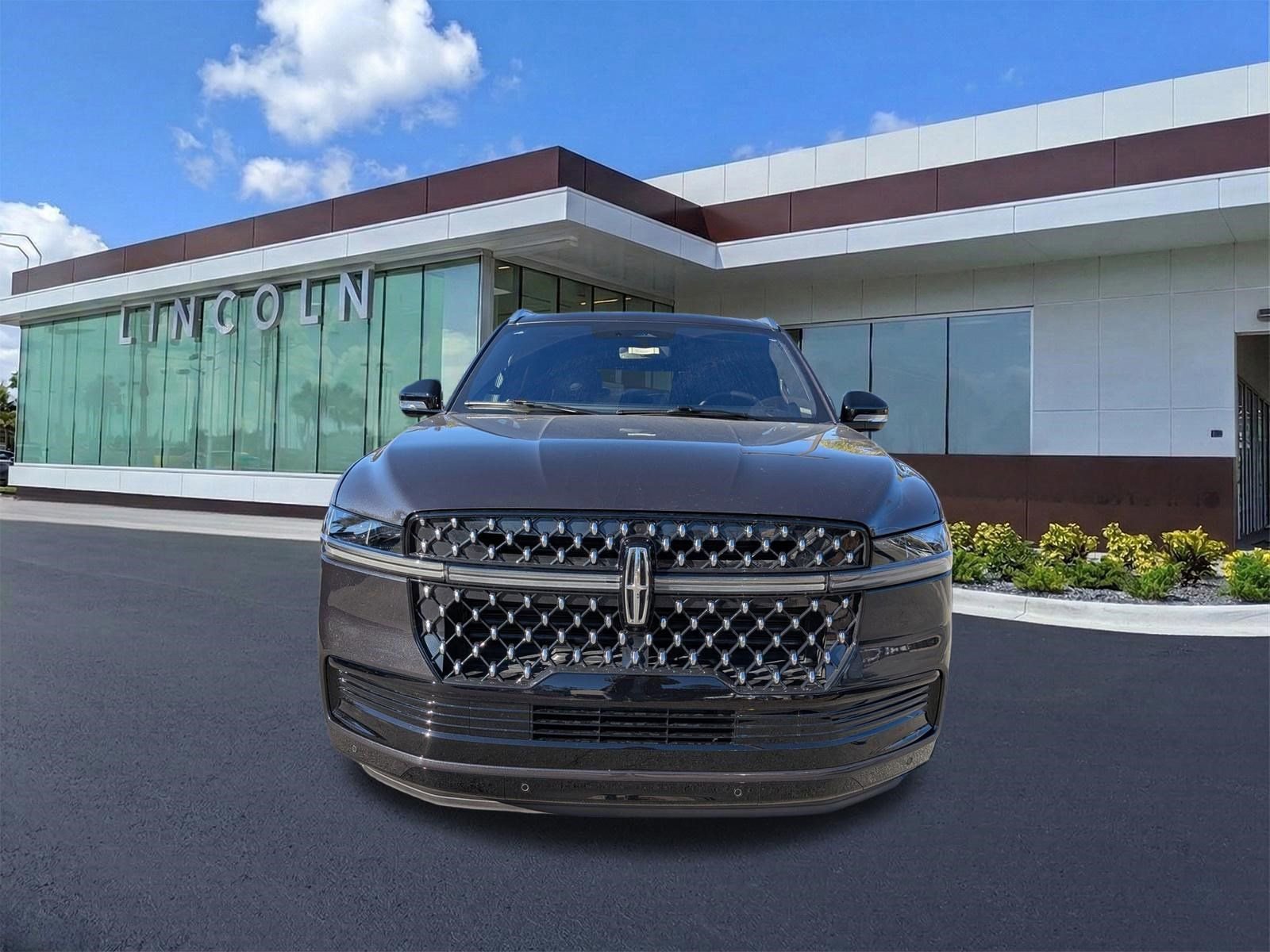 Certified 2025 Lincoln Navigator L Black Label image 10