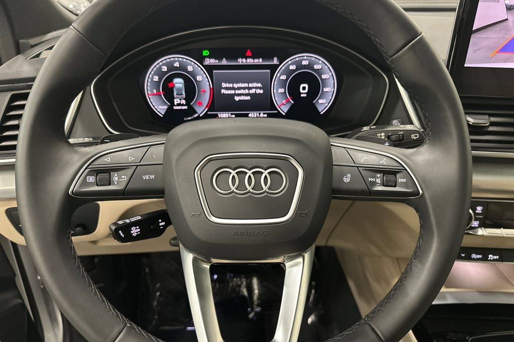 Used 2025 Audi Q5 2.0T Premium w/ Convenience Plus Package AWD/4WD image 26