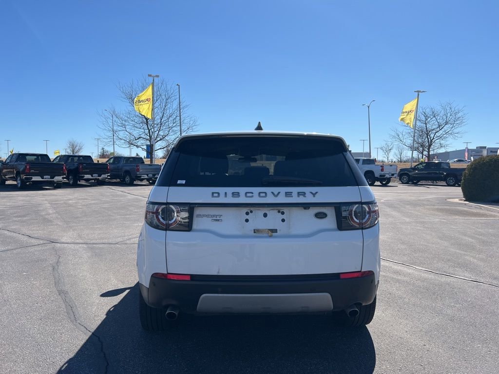 Used 2018 Land Rover Discovery Sport HSE image 4