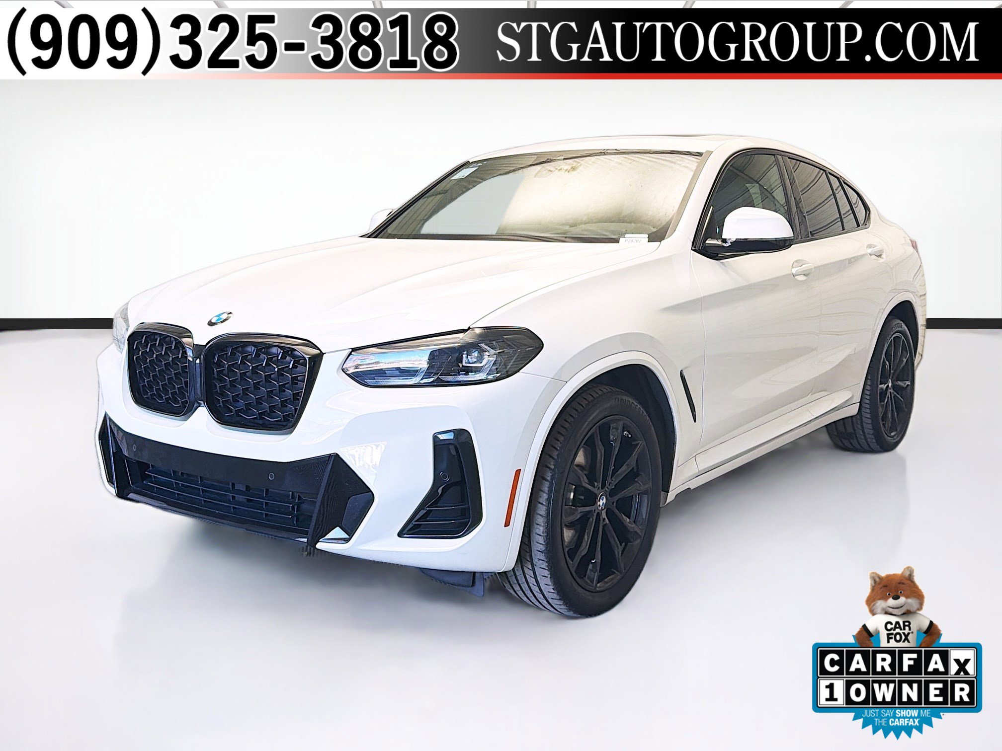 Used 2025 BMW X4 xDrive30i w/ Premium Package image 1
