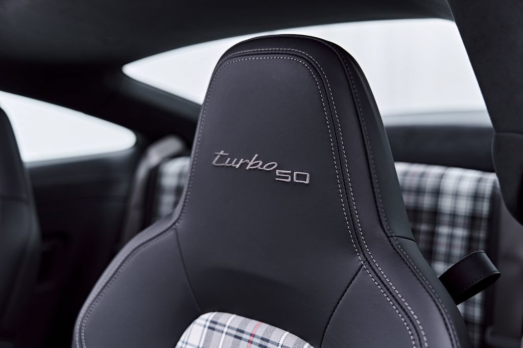 Used 2025 Porsche 911 Turbo S AWD/4WD image 51