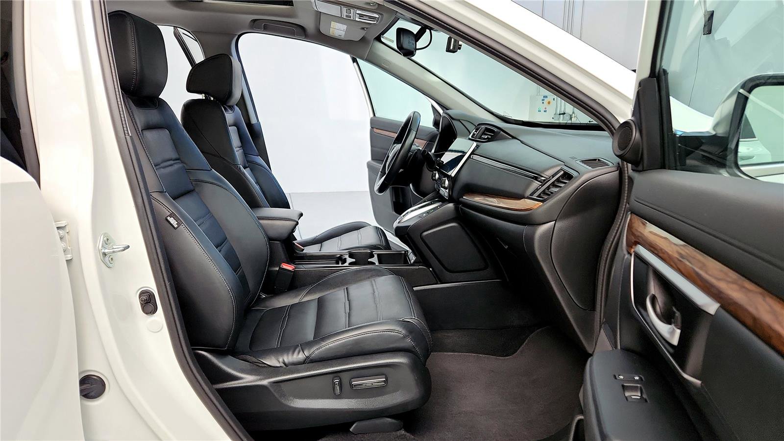 Used 2021 Honda CR-V EX-L image 17