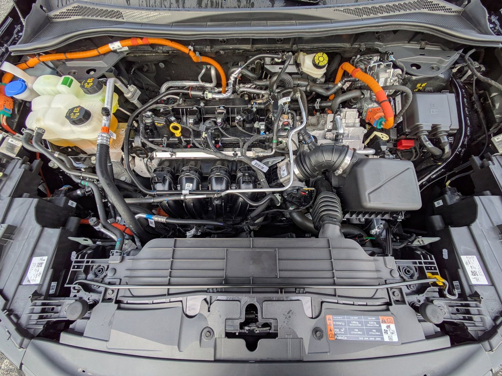 Certified 2025 Ford Escape Platinum AWD/4WD image 13