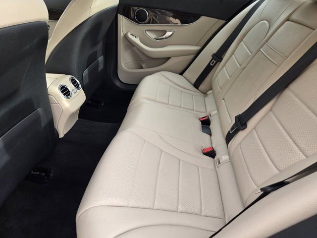 Used 2020 Mercedes-Benz C 300 Sedan image 31