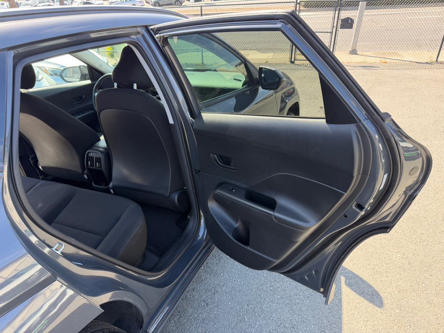 Used 2024 Hyundai Kona SEL FWD image 34