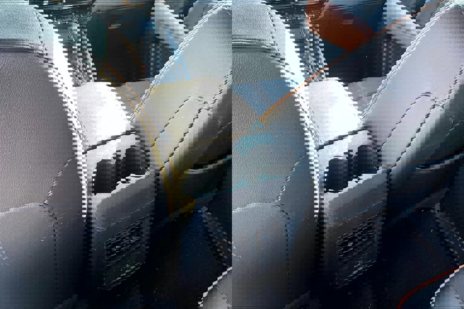 Used 2023 GMC Canyon AT4 w/ Technology Package image 35