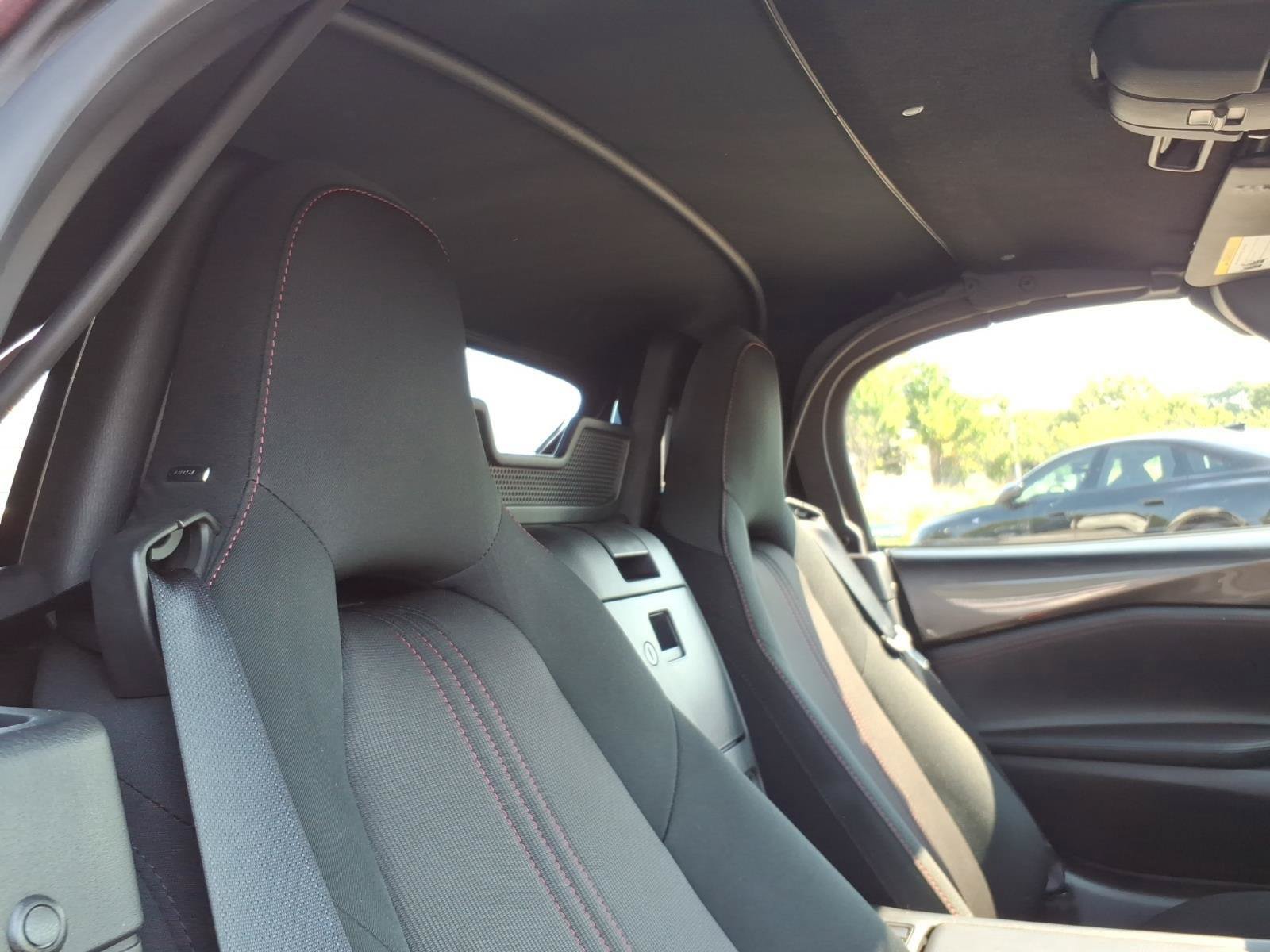 Used 2018 MAZDA MX-5 Miata Club RWD image 24