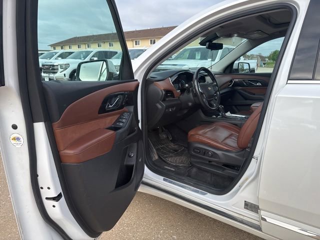 Used 2018 Chevrolet Traverse High Country AWD/4WD image 8