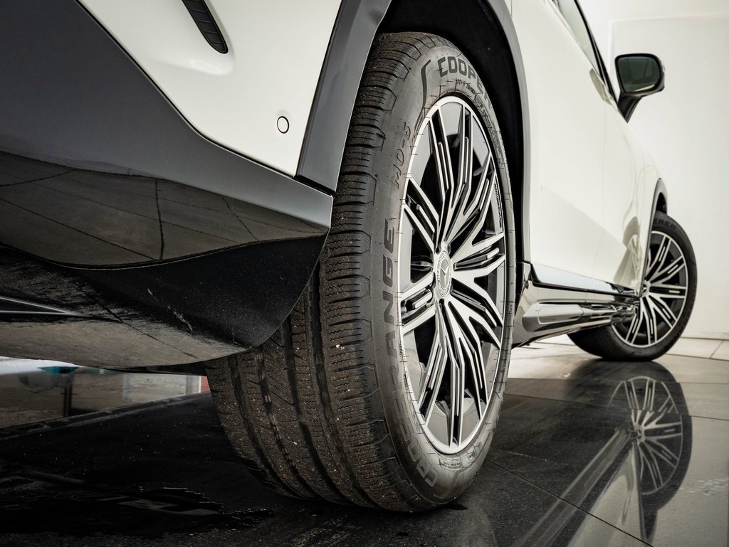 Certified 2023 Mercedes-Benz EQS 580 4MATIC SUV image 40