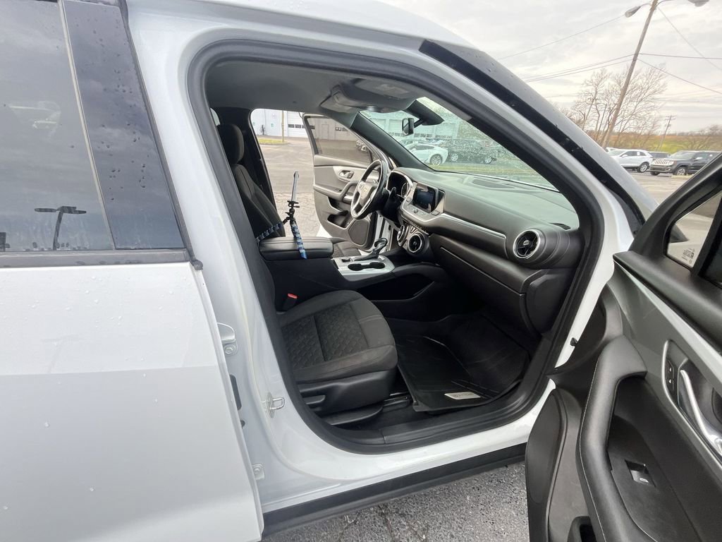 Used 2020 Chevrolet Blazer LT image 23
