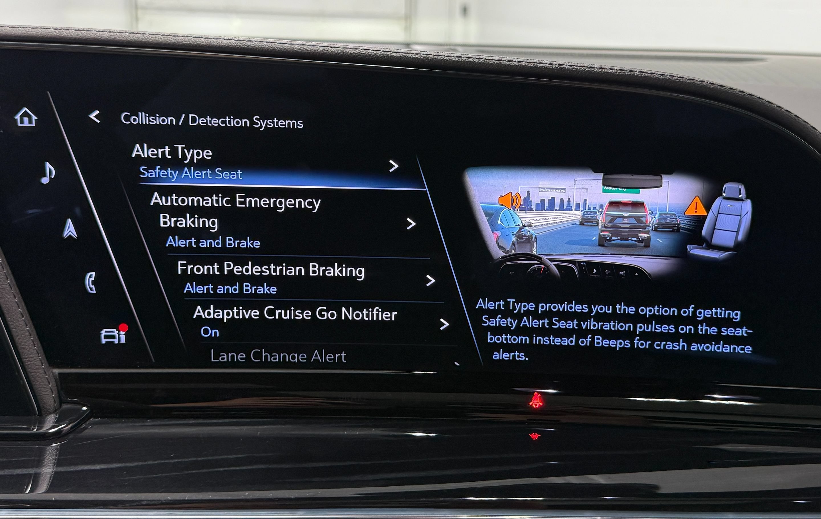 Used 2024 Cadillac Escalade V AWD/4WD image 34