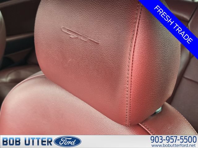 Used 2022 Kia Stinger GT1 w/ Red Interior Color Package RWD image 14