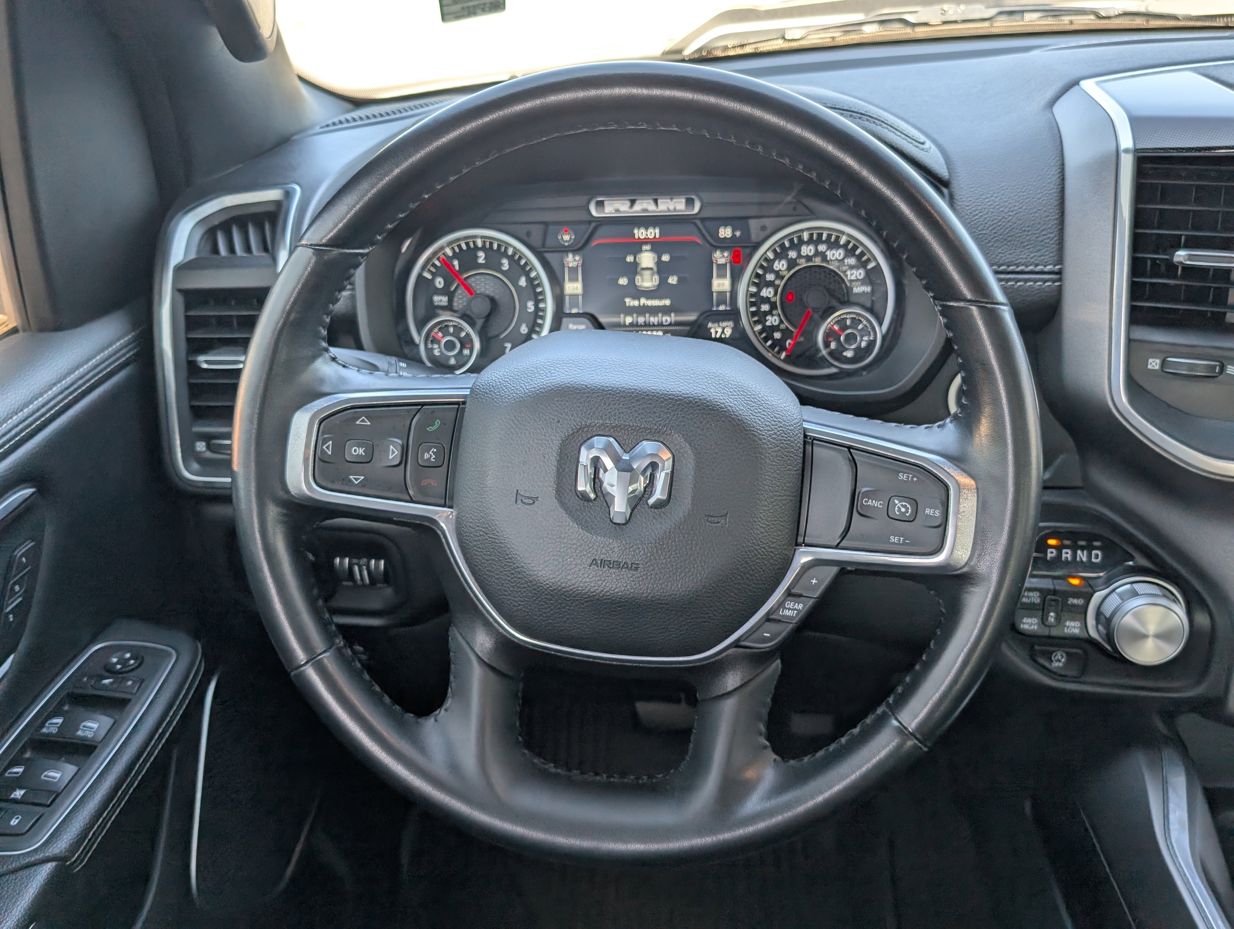 Used 2022 RAM 1500 Laramie w/ Sport Appearance Package image 17