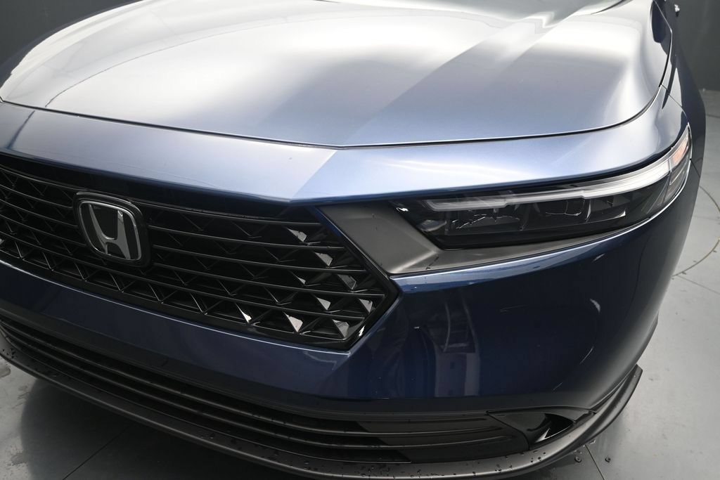 Used 2025 Honda Accord SE image 10