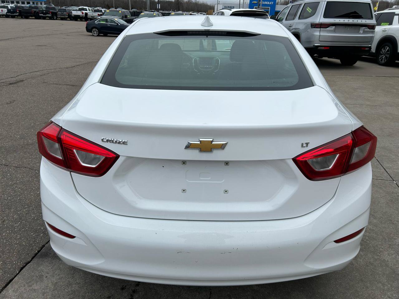 Used 2018 Chevrolet Cruze LT image 6