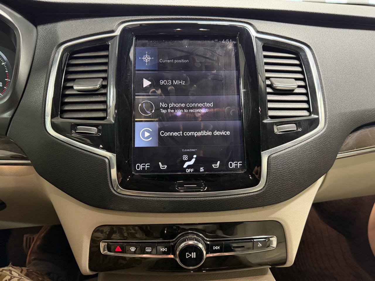 Used 2018 Volvo XC90 T6 Momentum w/ Convenience Package image 5