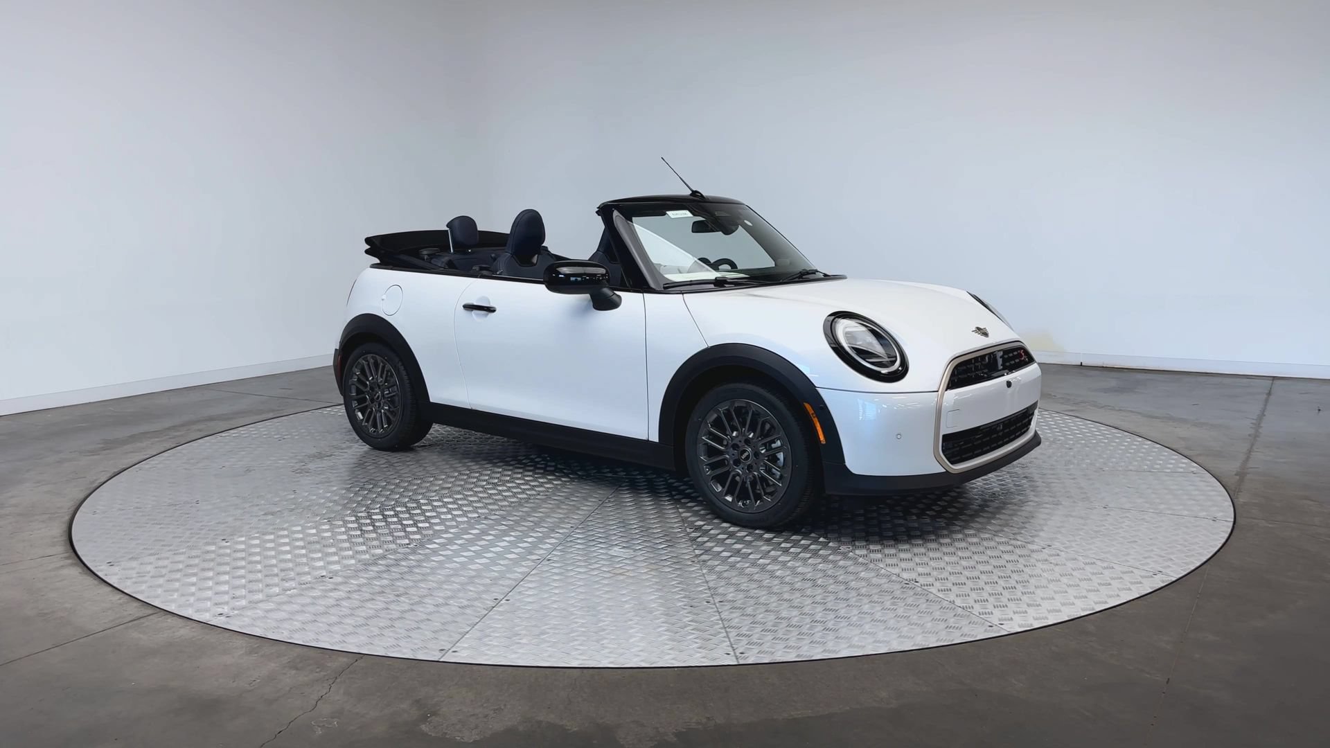 New 2026 MINI Cooper S FWD image 2