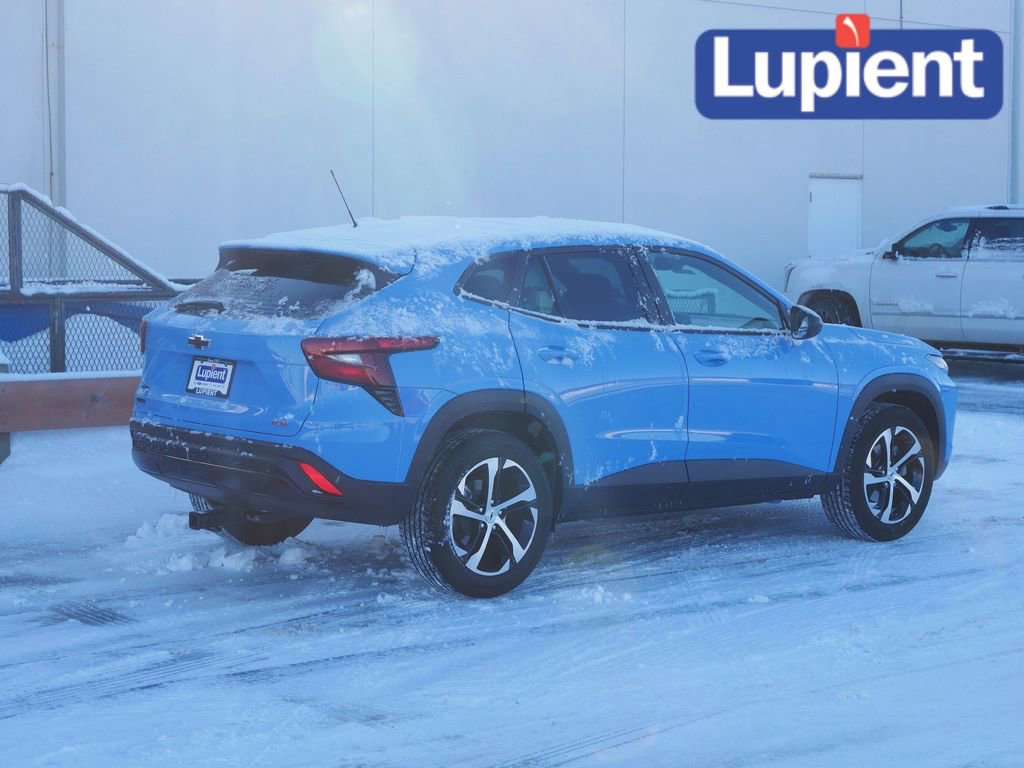 Used 2024 Chevrolet Trax RS image 3