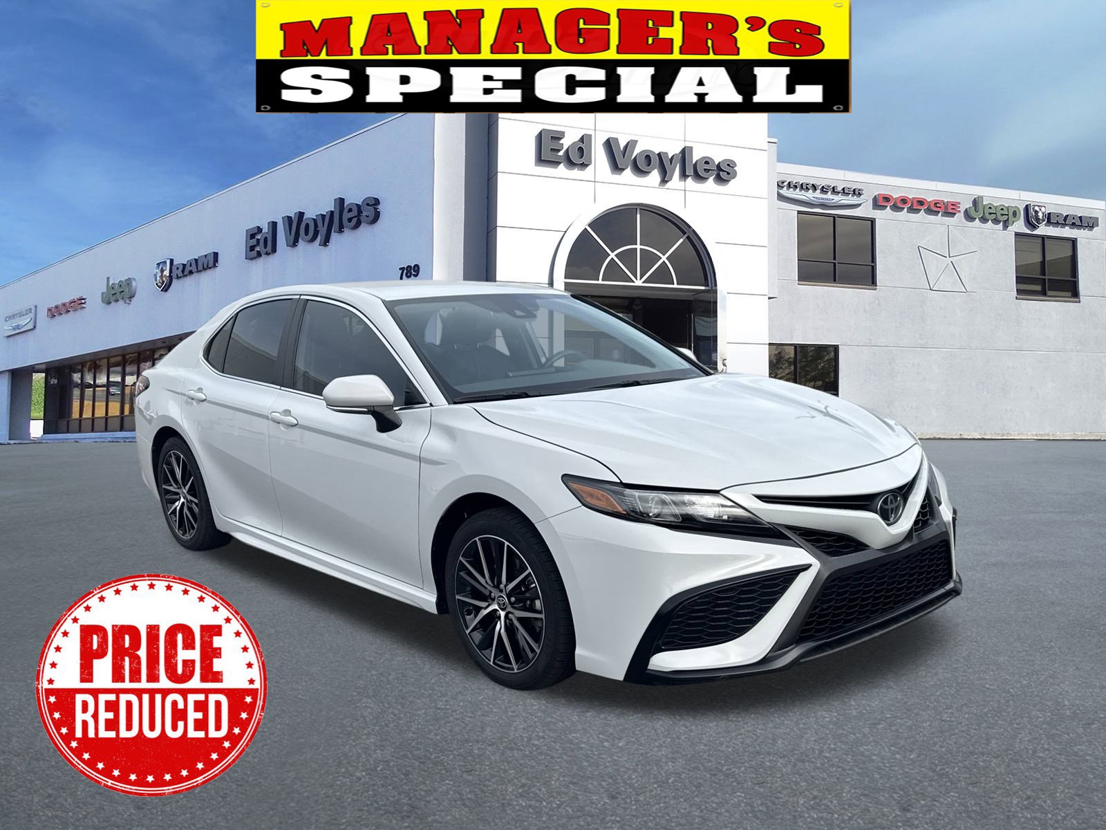 Used 2023 Toyota Camry SE