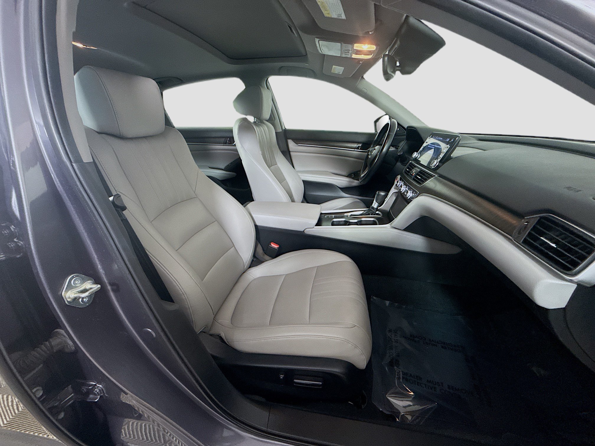 Used 2020 Honda Accord EX-L image 29